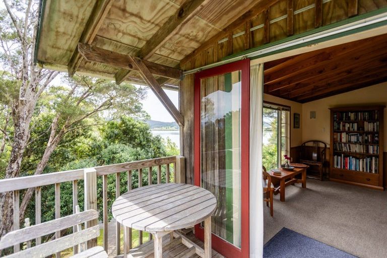 Photo of property in 5 Yarborough Street, Kohukohu, 0491