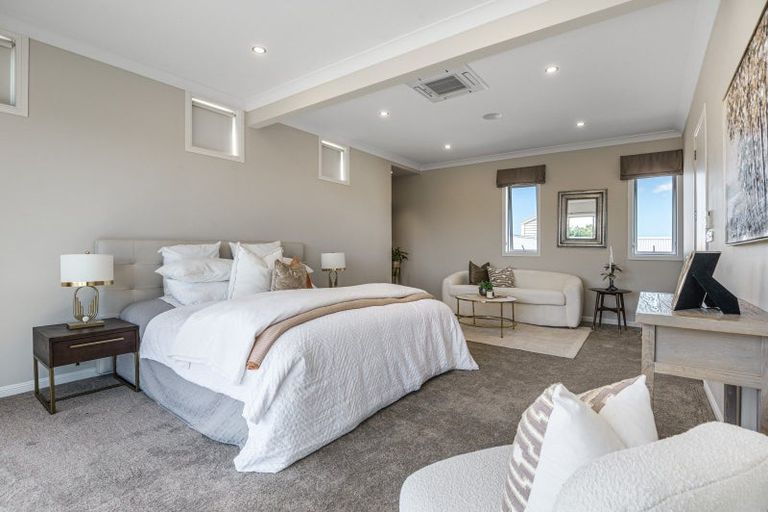 Photo of property in 28 Clifton Road, Whitford, Howick, 2571