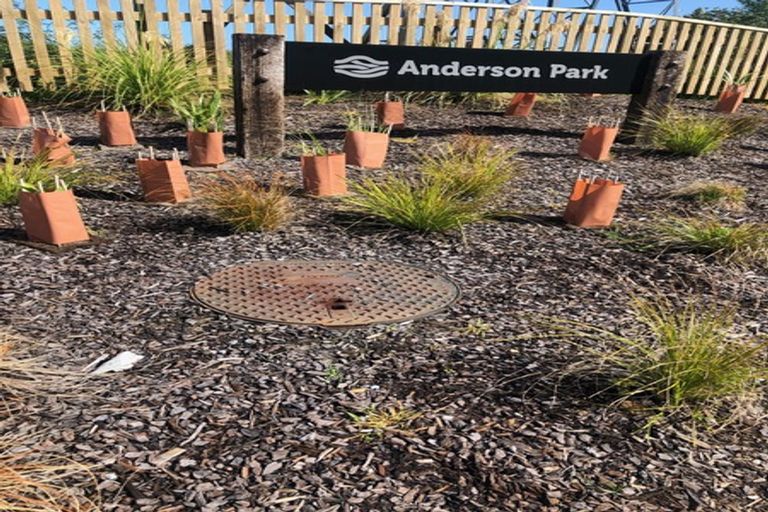 Photo of property in 6 Kaiwaru Place, Waikanae, 5036