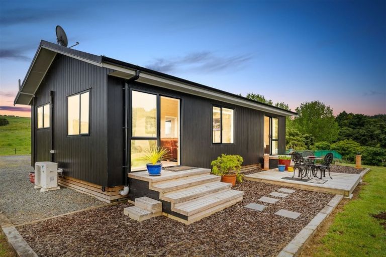 Photo of property in 723 Otaika Valley Road, Maungatapere, Whangarei, 0170