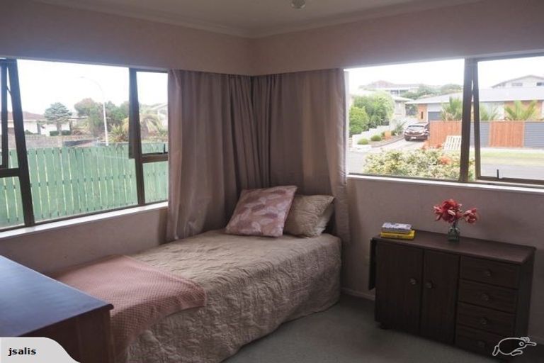 Photo of property in 8 Glamis Avenue, Bell Block, New Plymouth, 4312
