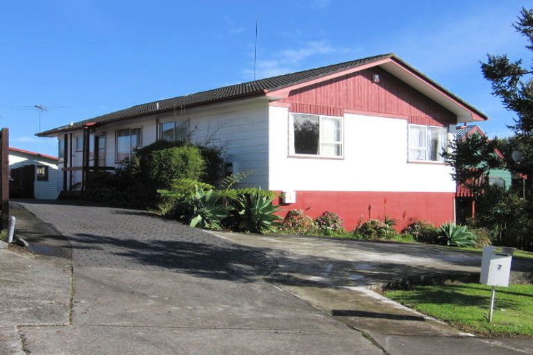 Photo of property in 7 Ransom Smyth Drive, Goodwood Heights, Auckland, 2105