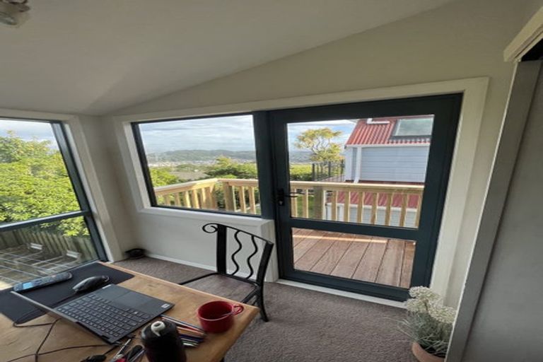 Photo of property in 11 Fortunatus Street, Brooklyn, Wellington, 6021