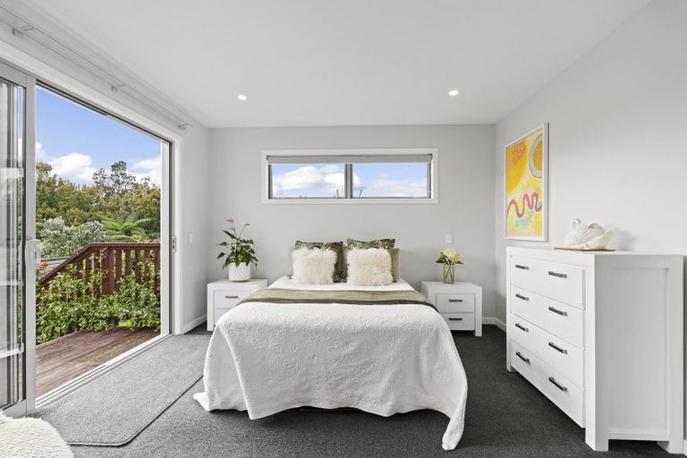 Photo of property in 2 Fern Lane, Whalers Gate, New Plymouth, 4310