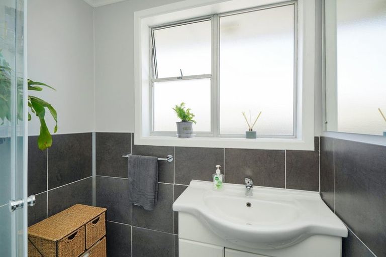 Photo of property in 75 Glenalmond Crescent, Rockdale, Invercargill, 9812