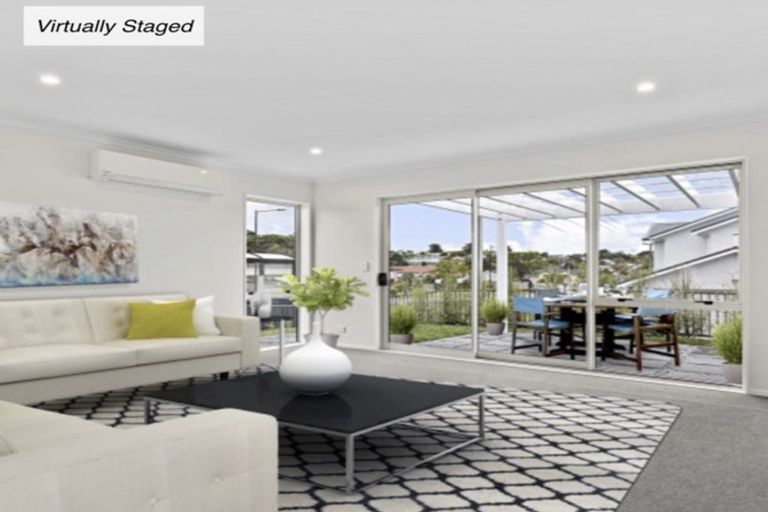 Photo of property in 97 Granville Drive, Massey, Auckland, 0614