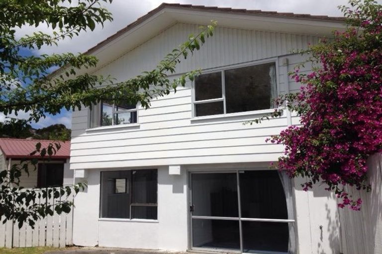 Photo of property in 4 Tacitus Place, Totara Vale, Auckland, 0629