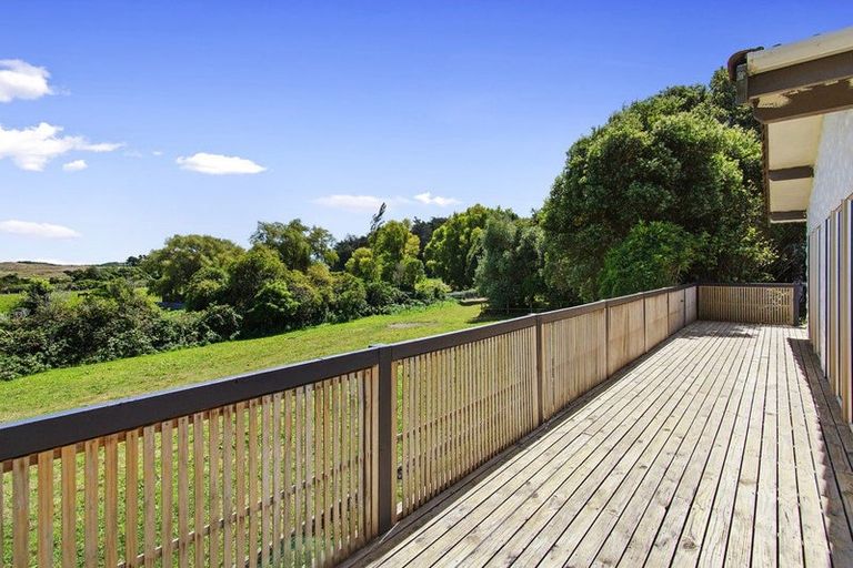 Photo of property in 18-20 Emerald Glen Road, Paekakariki, Paraparaumu, 5032