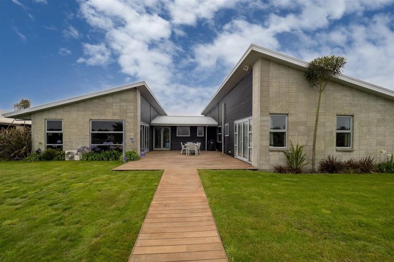 Photo of property in 14 Torbay Avenue, Huntingdon, Ashburton, 7774