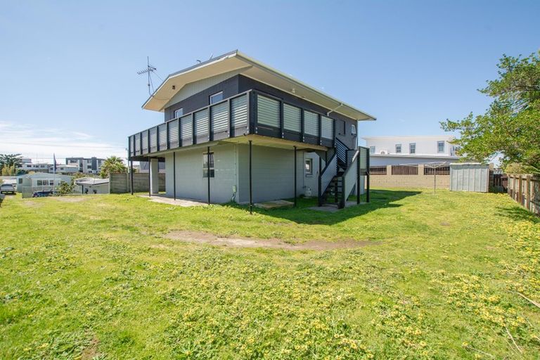 Photo of property in 1328b Papamoa Beach Road, Papamoa Beach, Papamoa, 3118