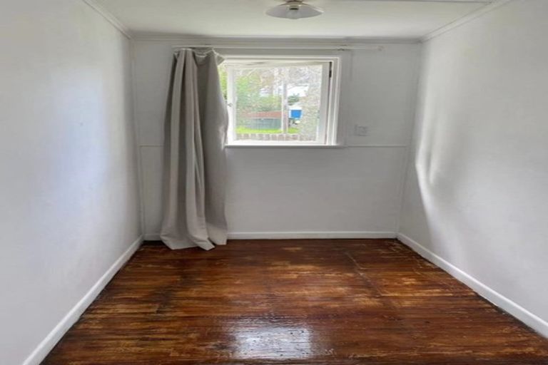 Photo of property in 81 Woodglen Road, Glen Eden, Auckland, 0602