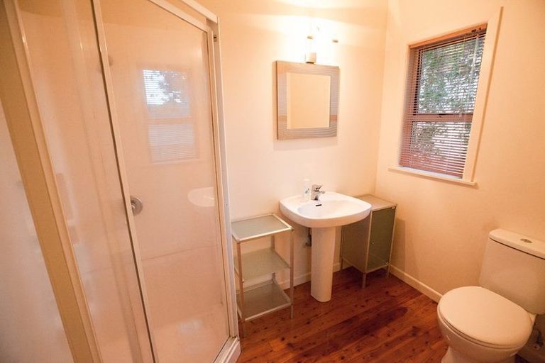 Photo of property in 62 Saddleback Rise, Murrays Bay, Auckland, 0630