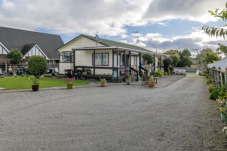 Photo of property in 6 Renata Road, Otaki, 5512