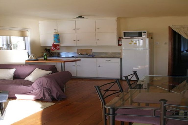 Photo of property in 10-12 Lavaud Street, Berhampore, Wellington, 6023