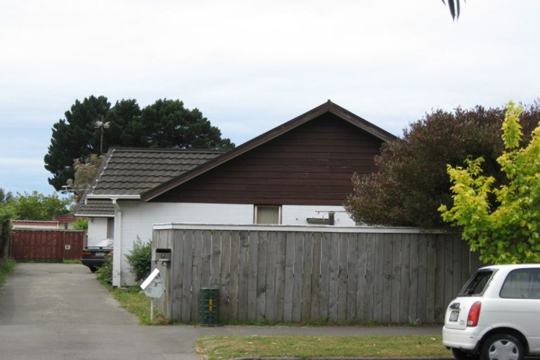Photo of property in 2/7 Takapu Place, Bromley, Christchurch, 8062