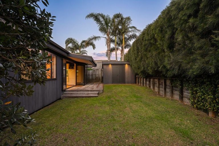 Photo of property in 200 Onemana Drive, Onemana, Whangamata, 3691