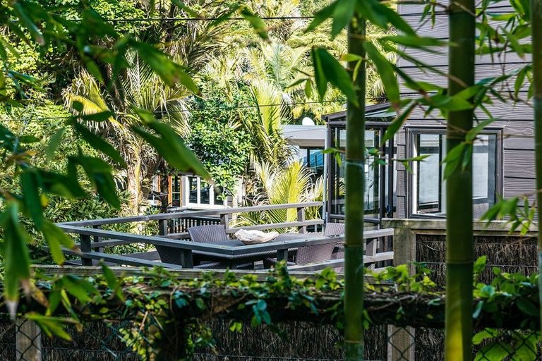 Photo of property in 27-29 Te Toki Road, Ostend, Waiheke Island, 1081