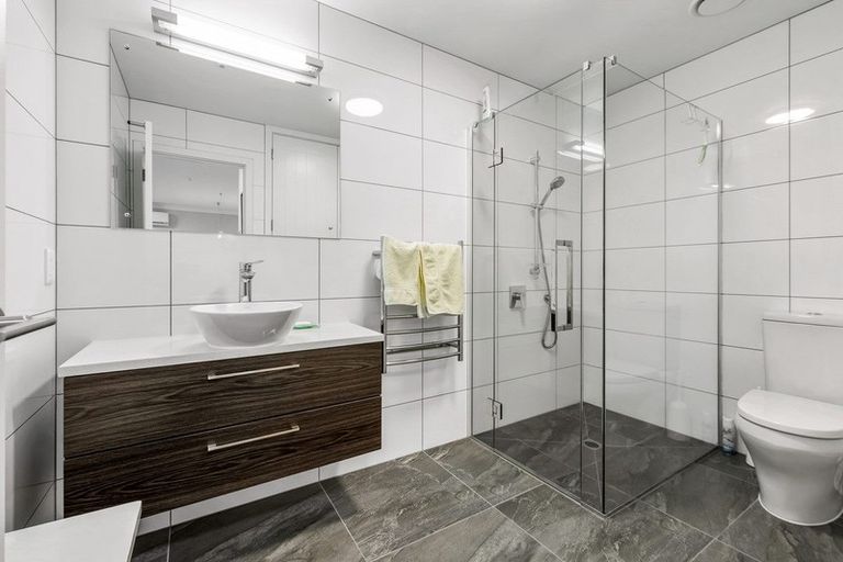 Photo of property in 80 Rewa Rewa Lane, Orewa, 0931