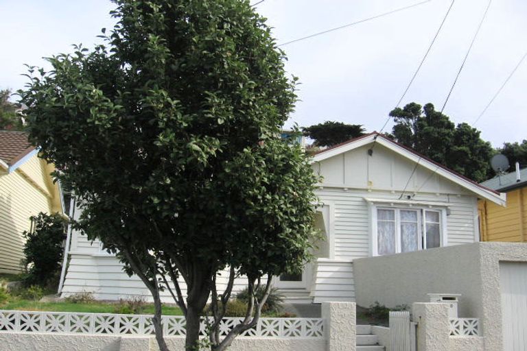 Photo of property in 10 Bridge Street, Rongotai, Wellington, 6022