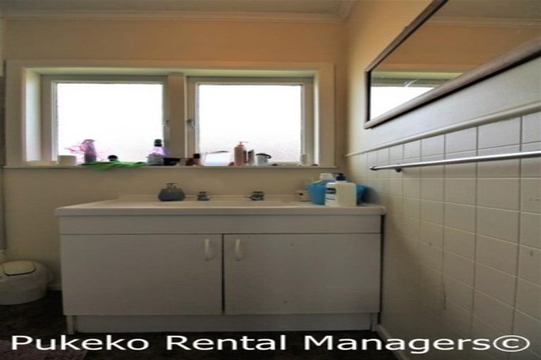 Photo of property in 33 Walters Road, Takanini, 2112