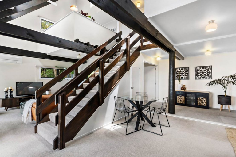 Photo of property in 35 Pluto Place, Beach Haven, Auckland, 0626