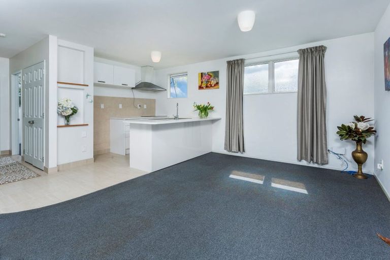 Photo of property in 44a Waverley Avenue, Glenfield, Auckland, 0629