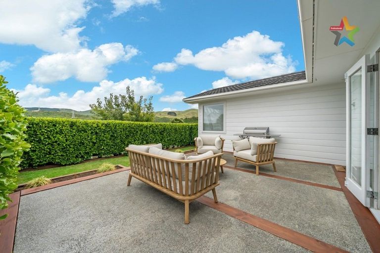 Photo of property in 38 Waipounamu Drive, Kelson, Lower Hutt, 5010