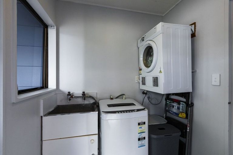 Photo of property in 29 Charles Street, Takapau, 4203