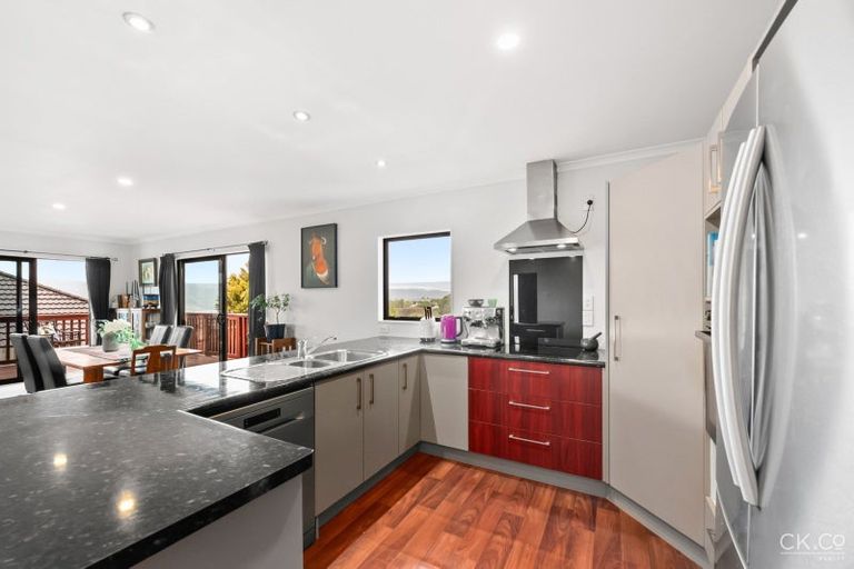 Photo of property in 102 Kirton Drive, Riverstone Terraces, Upper Hutt, 5018