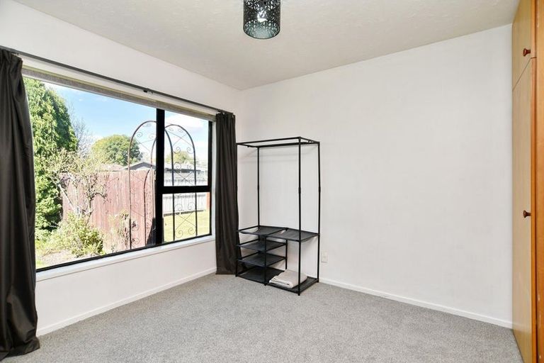 Photo of property in 2 Mayo Place, Belfast, Christchurch, 8051