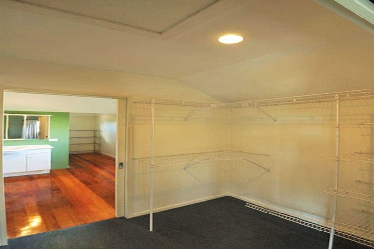 Photo of property in 114 Innes Road, St Albans, Christchurch, 8052