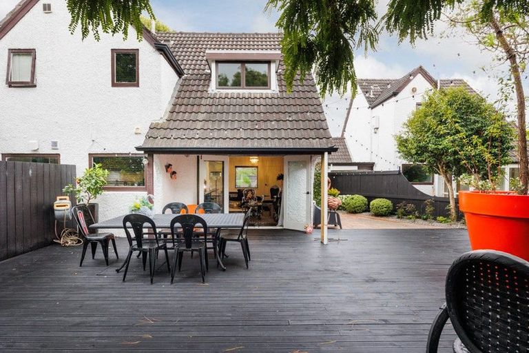 Photo of property in 41 Manuka Street, Hokowhitu, Palmerston North, 4410