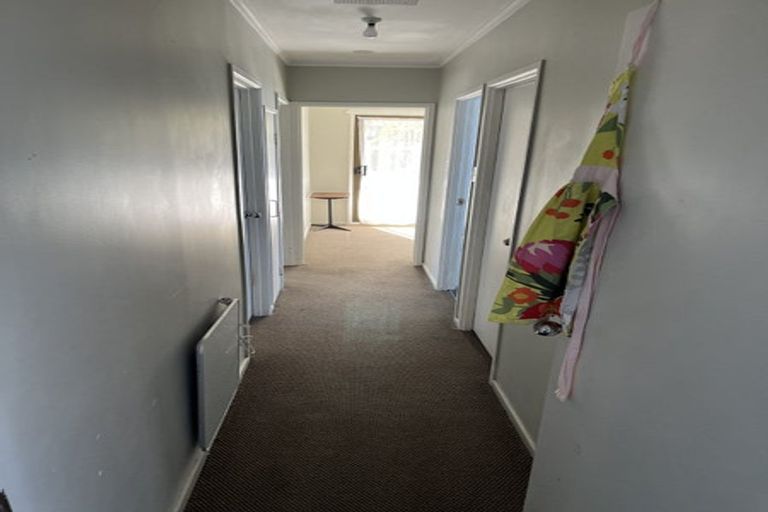 Photo of property in 19 Gainsborough Street, Manurewa, Auckland, 2102