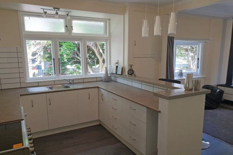 Photo of property in 54 Burns Street, Dannevirke, 4930