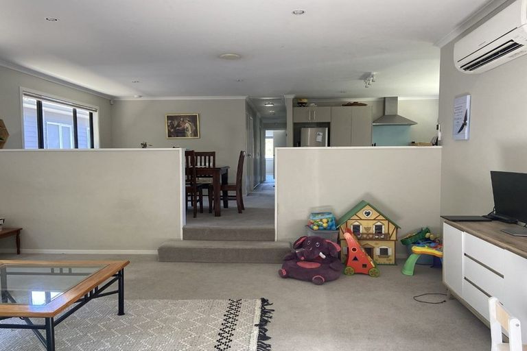 Photo of property in 138 George Street, Stokes Valley, Lower Hutt, 5019