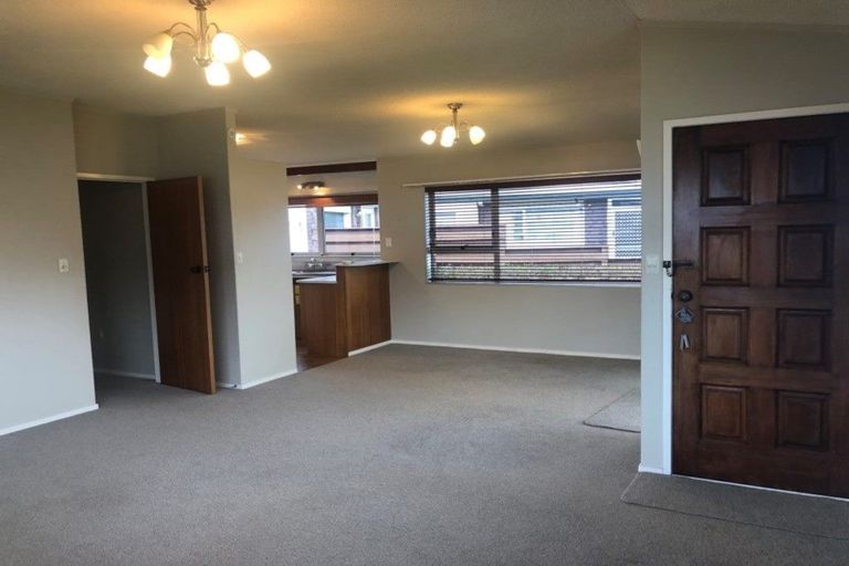 Photo of property in 10 Pacific Avenue, Mount Maunganui, 3116