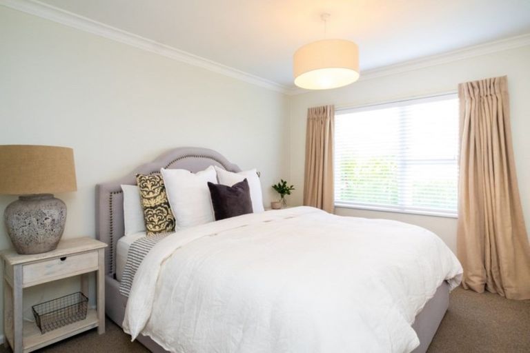 Photo of property in 2 Lovat Street, Havelock North, 4130