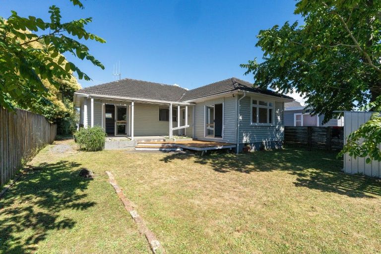 Photo of property in 147 Bartholomew Road, Levin, 5510