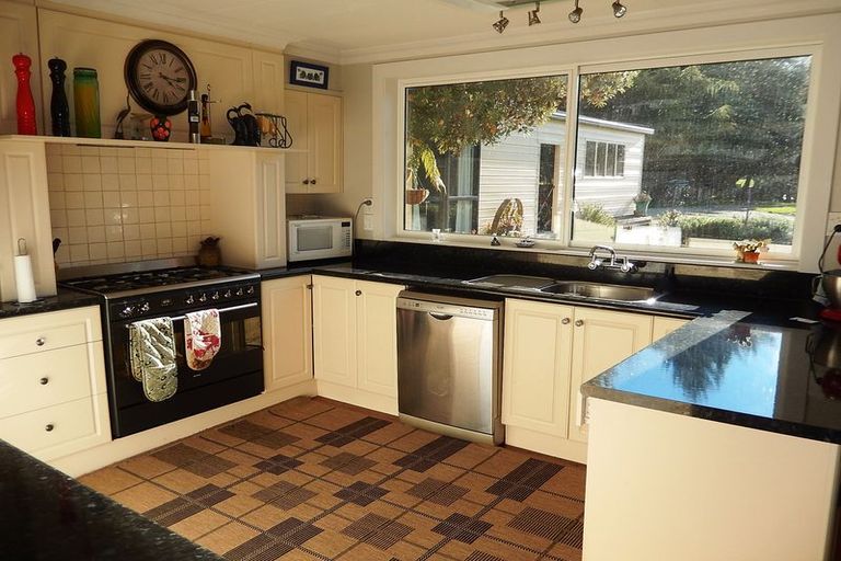 Photo of property in 37 Clareview Road, Herbert, Oamaru, 9495