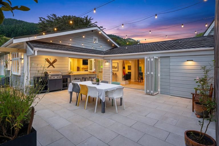 Photo of property in 215 Takapu Road, Takapu Valley, Wellington, 5028