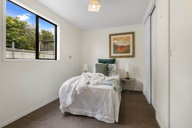 Photo of property in 2/160 Bucklands Beach Road, Bucklands Beach, Auckland, 2012