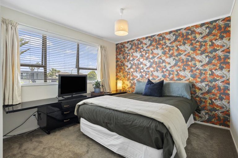 Photo of property in 2/22 Bramley Drive, Farm Cove, Auckland, 2012
