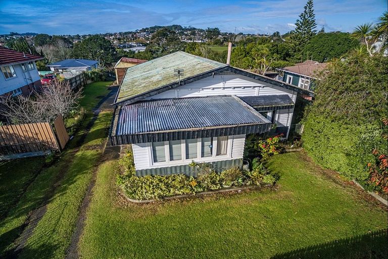 Photo of property in 1608 Great North Road, Waterview, Auckland, 1026