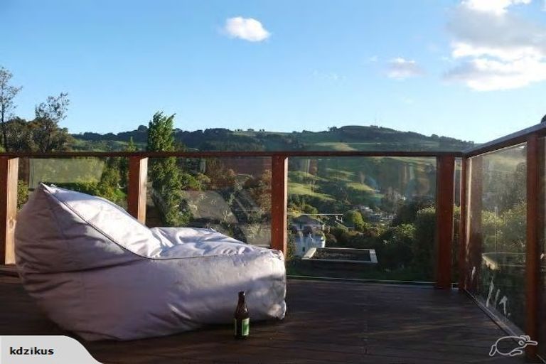 Photo of property in 28 Porterfield Street, Macandrew Bay, Dunedin, 9014