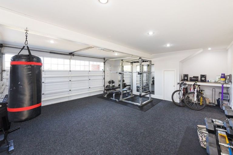 Photo of property in 6 Nicolas Lane, West End, Palmerston North, 4410