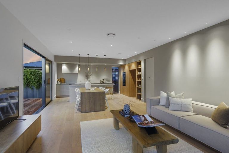 Photo of property in 69 Tomes Road, St Albans, Christchurch, 8052