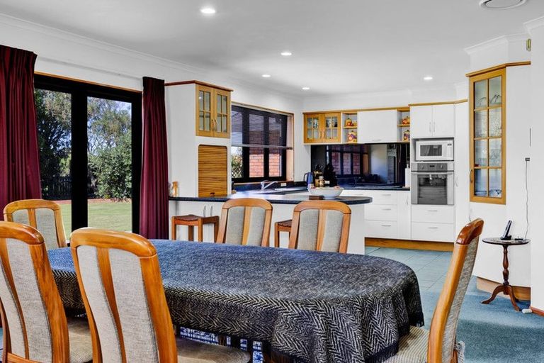 Photo of property in 268 Waihi Road, Hawera, 4673