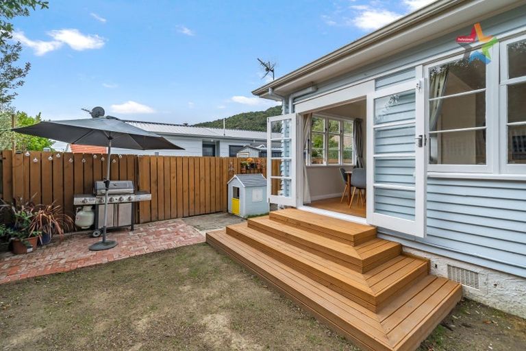 Photo of property in 15 Tyndall Street, Waiwhetu, Lower Hutt, 5010