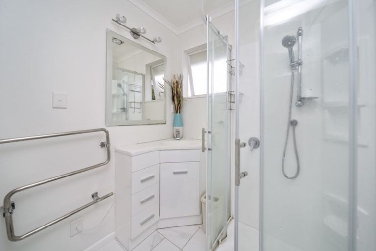 Photo of property in 52 Clawton Street, Westown, New Plymouth, 4310