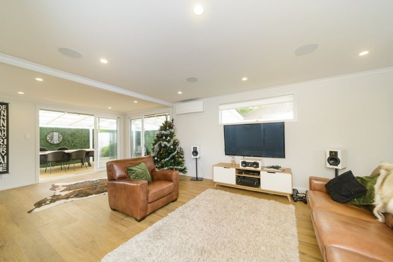 Photo of property in 4 Redwood Grove, Hokowhitu, Palmerston North, 4410
